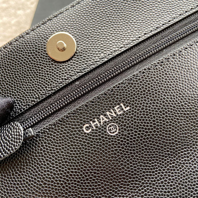 Zivas Charm Effortless Elegance Designer Handbag (Everyday Luxury Essential) – Lifestyle Shot