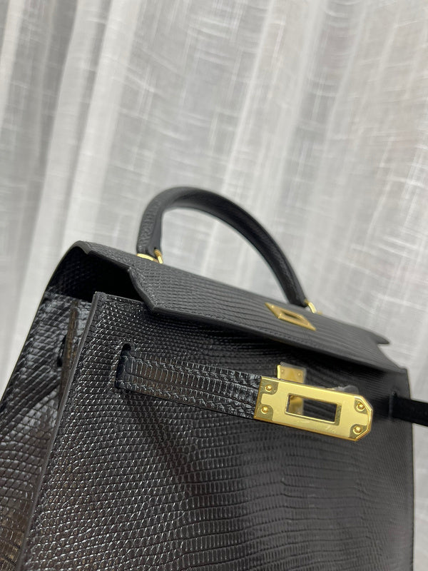 Graceful handbag styled for everyday wear