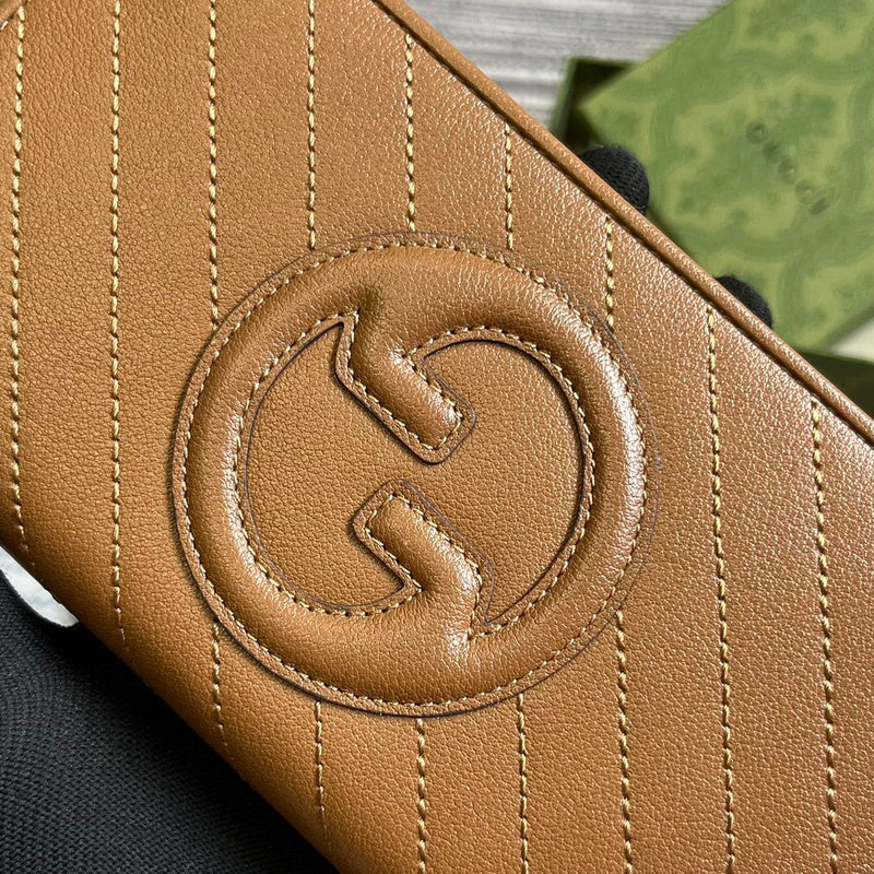 Close-up detail of modern polished women's handbag – women's everyday handbag