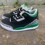 Nike Men's & Women's Luxury Fashion Trainers — Style 210 angle view