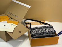 Premium Signature Shoulder Bag - Chic Women's Luxury Designer - NM5462