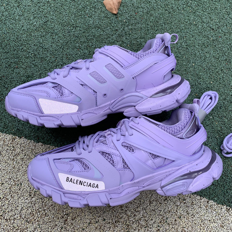 Nike Men's & Women's Premium Designer Sneakers — Style 214 angle view