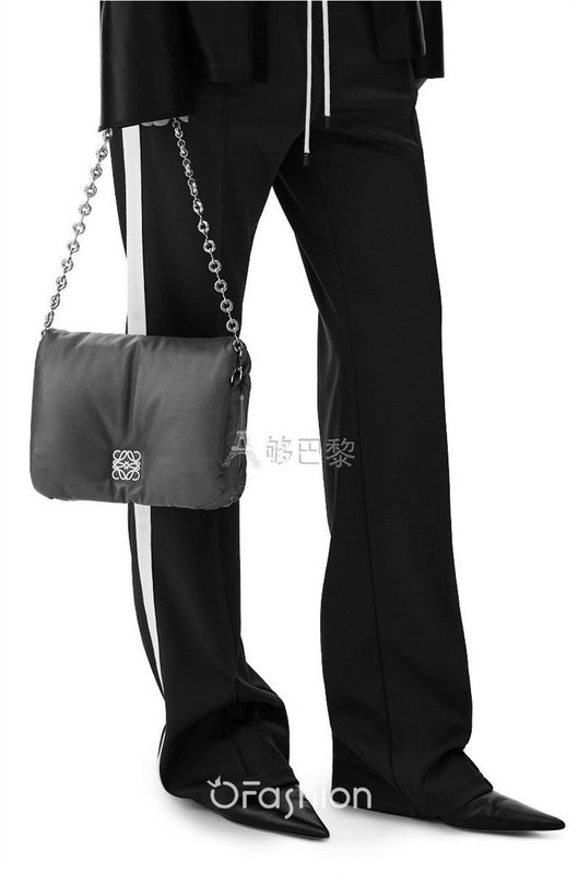 Ziva's Charm handbag – full view (23cm*13cm*6cm)