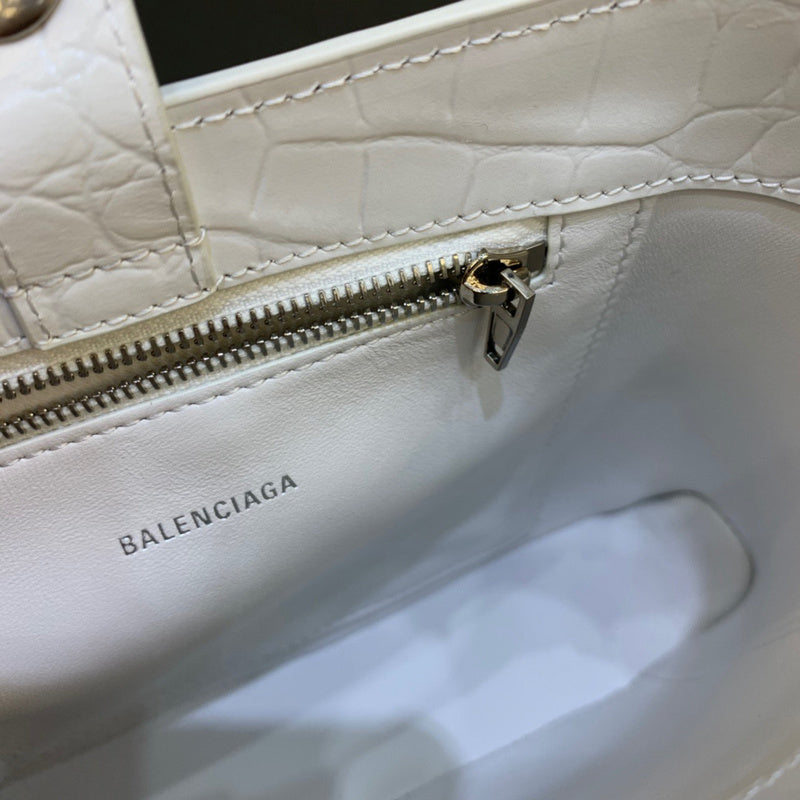 Chic Vegan Leather Handbag - Modern Structured Build | Women's Everyday Carry Handbag #393 - texture close-up (image 9) of designer-inspired handbag