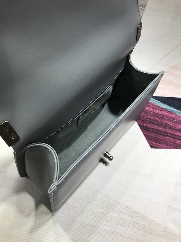  women's handbag, mid design, view 7