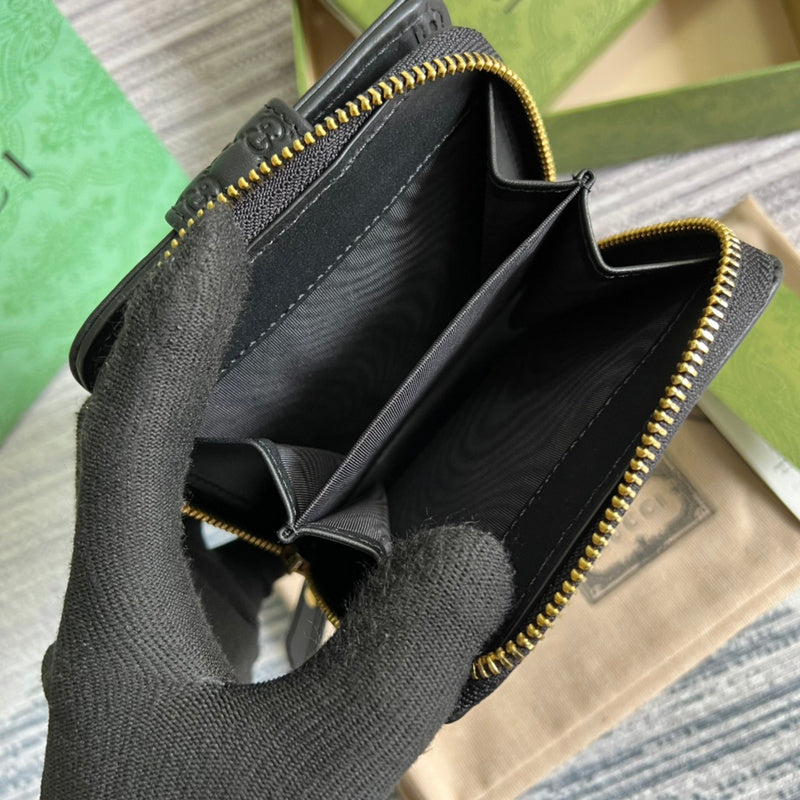 Side view of versatile structured handbag