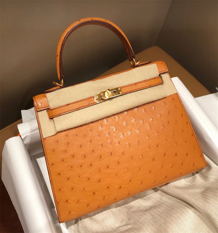  carryall bag interior and compartment view
