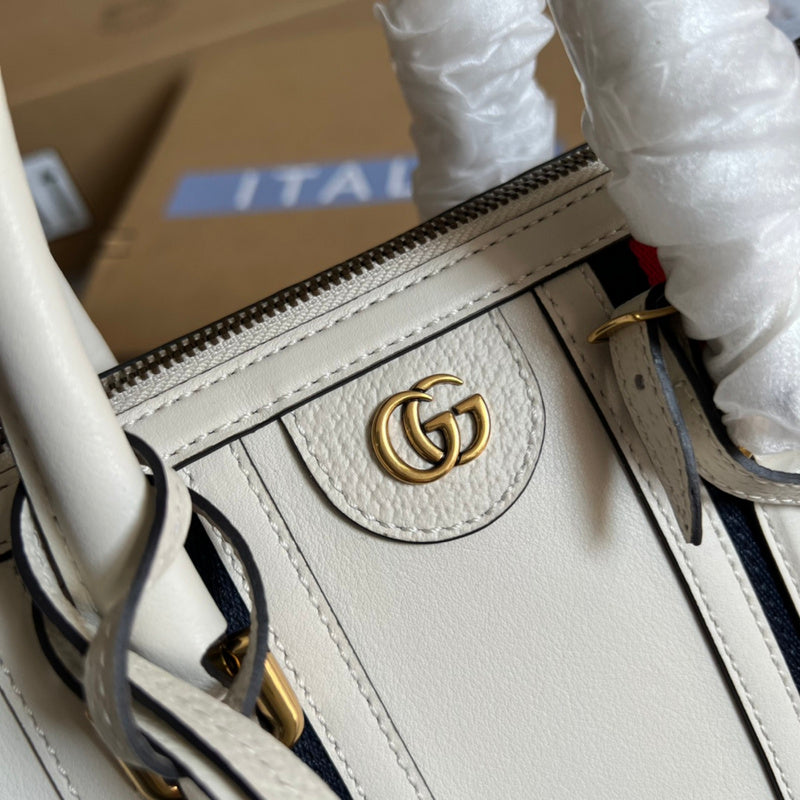 Interior view of signature refined women's handbag – women's premium purse