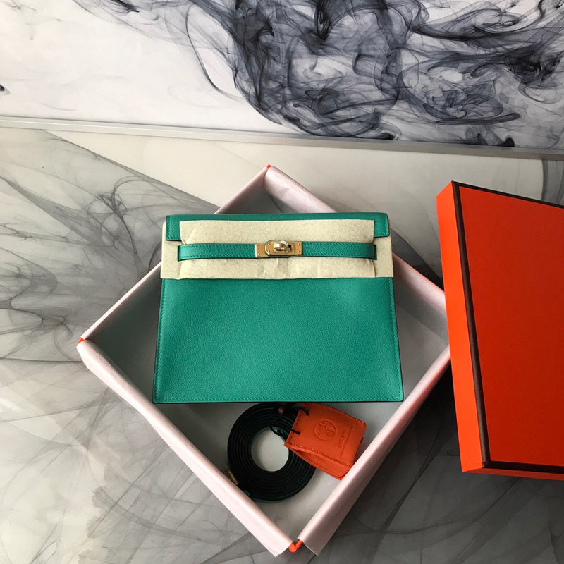 Sleek bag women's premium everyday handbag