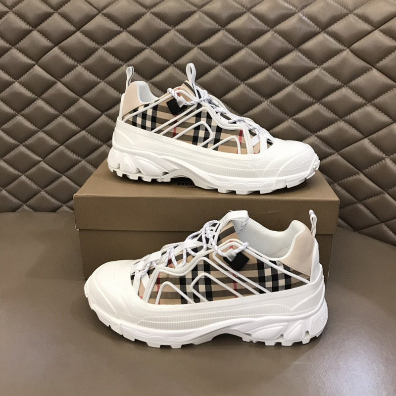Burberry shoes Style 154 - packaging and accessories
