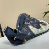  Chic handbag front view 7