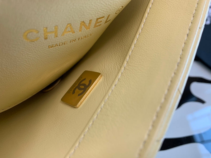  women's handbag, mid design, view 2