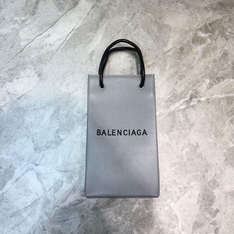 Sleek Premium PU Leather Handbag - Refined Silhouette | Women's Premium Handbag #1075 - close-up detail shot (image 3) of designer-inspired handbag
