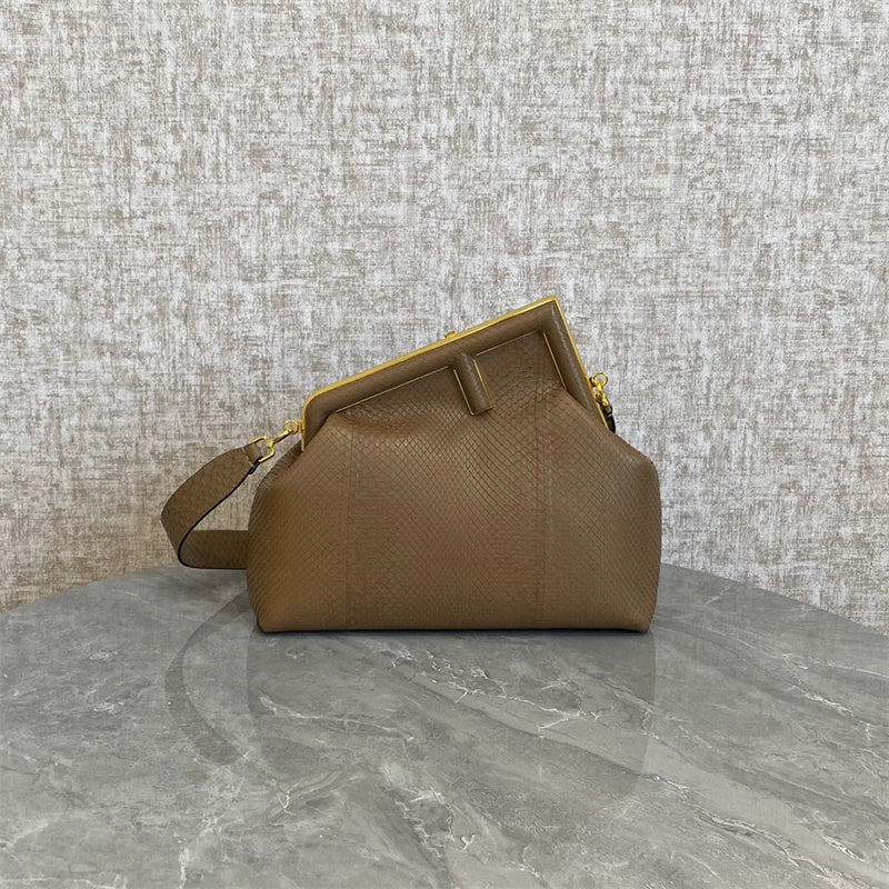 Ziva's Charm handbag – full view (26cm*9.5cm*18cm)