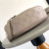  everyday bag interior and compartment view 15