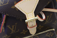Chic Women's Designer Tote - Luxury Premium Handbag Style - NM4334