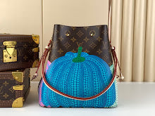 Luxury Monogram Shoulder Bag - Women's Elegant Designer Fashion - NM4580