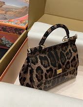 Premium Women's Crossbody Bag - Luxury Designer Fashion Accessory - NM6698