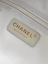 New Designer Iconic Tote Handbag - Premium Luxury Women's Fashion - NM6140