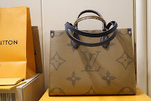 Luxury Designer Crossbody Bag for Women - Premium Fashion Handbag - NM5015