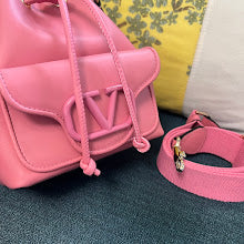 Designer Iconic Tote Handbag - Premium Luxury Women's Fashion - NM2974