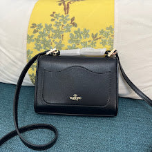 Luxury Structured Shoulder Bag - Women's Premium Designer Fashion - NM2790