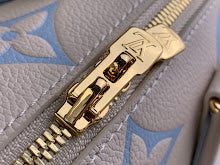 Designer Iconic Shoulder Bag - Luxury Women's Premium Fashion - NM4443
