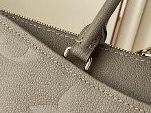 Premium Signature Shoulder Bag - Chic Women's Luxury Designer - NM4578