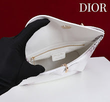 Premium Leather Crossbody Bag - Elegant Women's Designer Handbag - NM7396