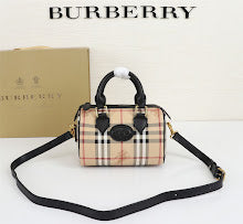 Luxury Structured Top Handle Bag - Premium Women's Designer Fashion - NM5538
