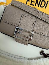 Chic Designer Satchel Bag - Luxury Women's Top Handle Handbag - NM7652