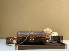 Designer Heritage Crossbody Bag - Premium Luxury Women's Fashion - NM5156