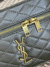 Chic Women's Satchel Handbag - Luxury Premium Designer Style - NM3677