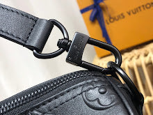 Chic Women's Satchel Handbag - Luxury Premium Designer Style - NM5007