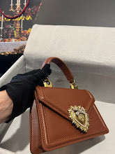 Luxury Iconic Crossbody Bag - Women's Elegant Designer Fashion - NM6712