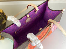 Luxury Signature Top Handle Bag - Elegant Women's Designer Handbag - NM4587