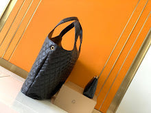 Chic Designer Shoulder Handbag - Premium Luxury Women's Style - NM3310