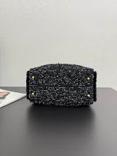 New Chic Women's Shoulder Handbag - Luxury Premium Designer Style - NM6262