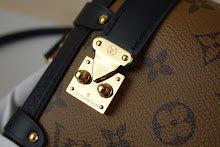 Chic Women's Satchel Handbag - Luxury Premium Designer Style - NM4650