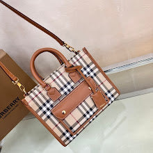 New Designer Monogram Crossbody - Luxury Women's Premium Fashion Bag - NM5821