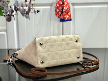 Premium Structured Satchel - Chic Women's Luxury Designer Handbag - NM4250