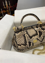 Premium Leather Crossbody Bag - Elegant Women's Designer Handbag - NM7249