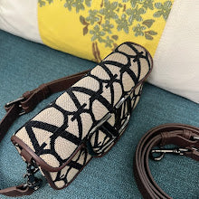 Designer Heritage Crossbody Bag - Premium Luxury Women's Fashion - NM2765