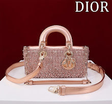 Premium Signature Crossbody - Chic Women's Luxury Designer Bag - NM7424