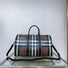 Premium Leather Crossbody Bag - Elegant Women's Designer Handbag - NM5477