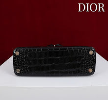 Designer Heritage Top Handle Bag - Premium Luxury Women's Fashion - NM7395