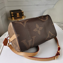 Luxury Structured Top Handle Bag - Premium Women's Designer Fashion - NM4618