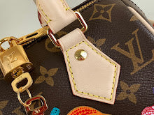 Designer Iconic Tote Handbag - Premium Luxury Women's Fashion - NM4583