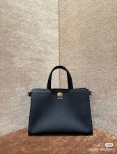 Luxury Designer Crossbody Bag for Women - Premium Fashion Handbag - NM5570