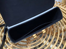 Chic Women's Crossbody Handbag - Luxury Premium Designer Style - NM5078